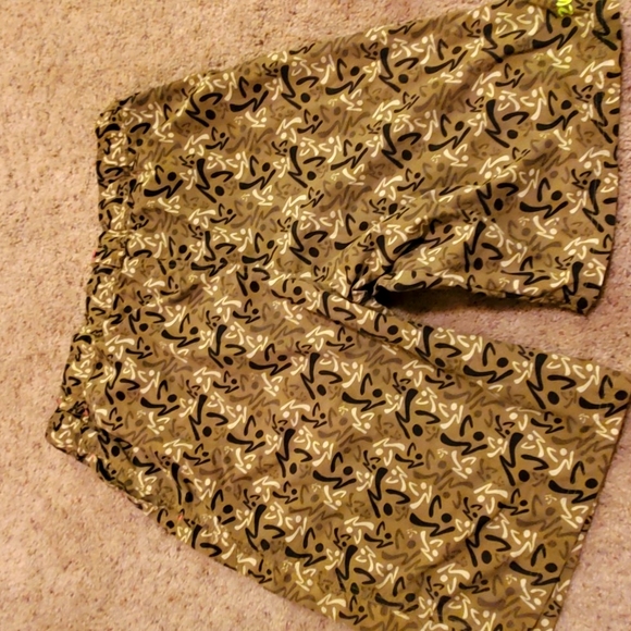 Zumba print long shorts - Picture 1 of 5